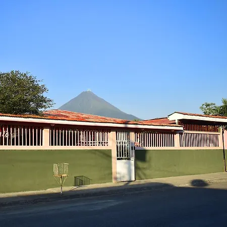 Hostel Arenal Sunrise